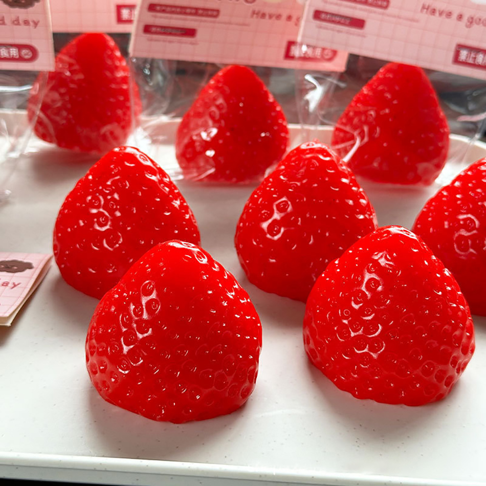 Squishy Big Strawberry Squeeze - Party Games Entertainer reseña y precio