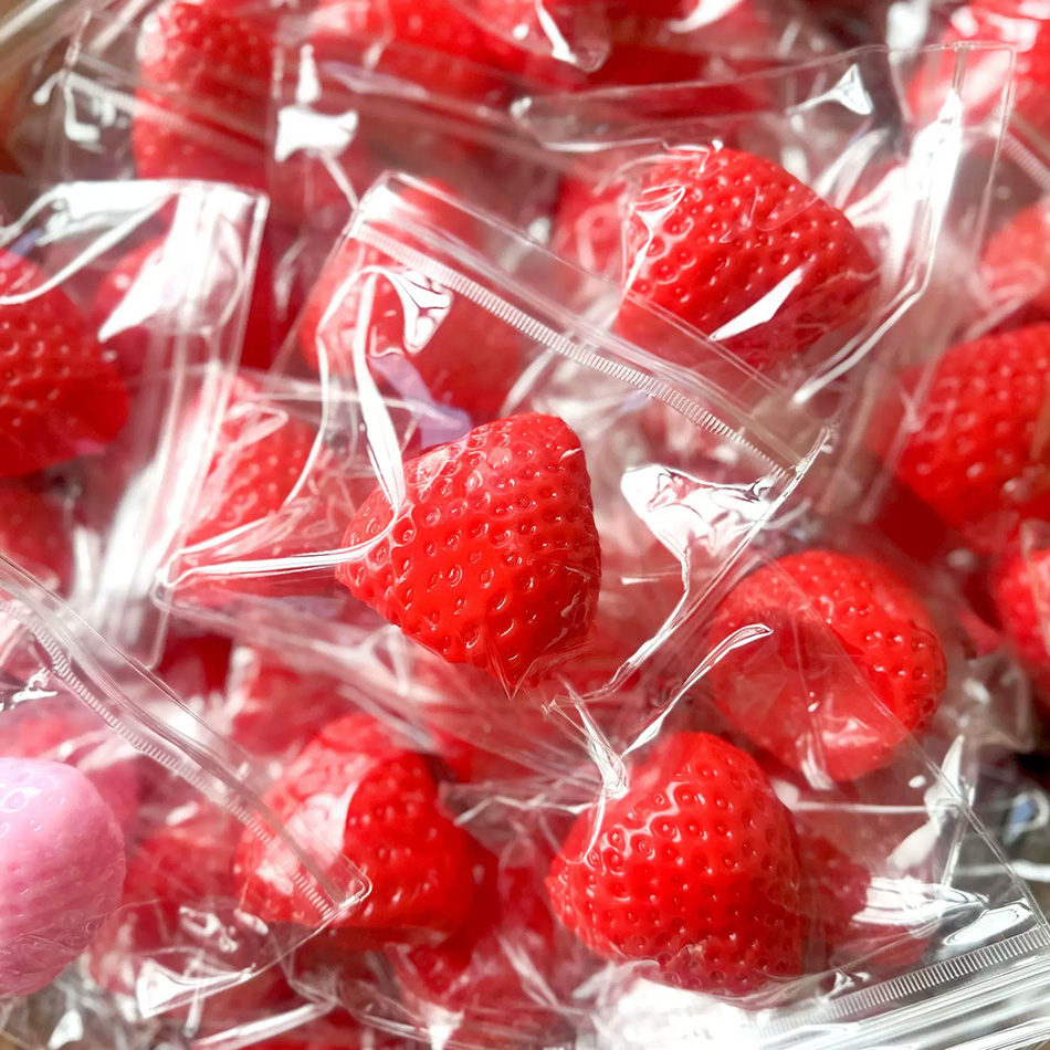 2026 Squishy Big Strawberry Sq - Party Games Entertainer reseña y precio