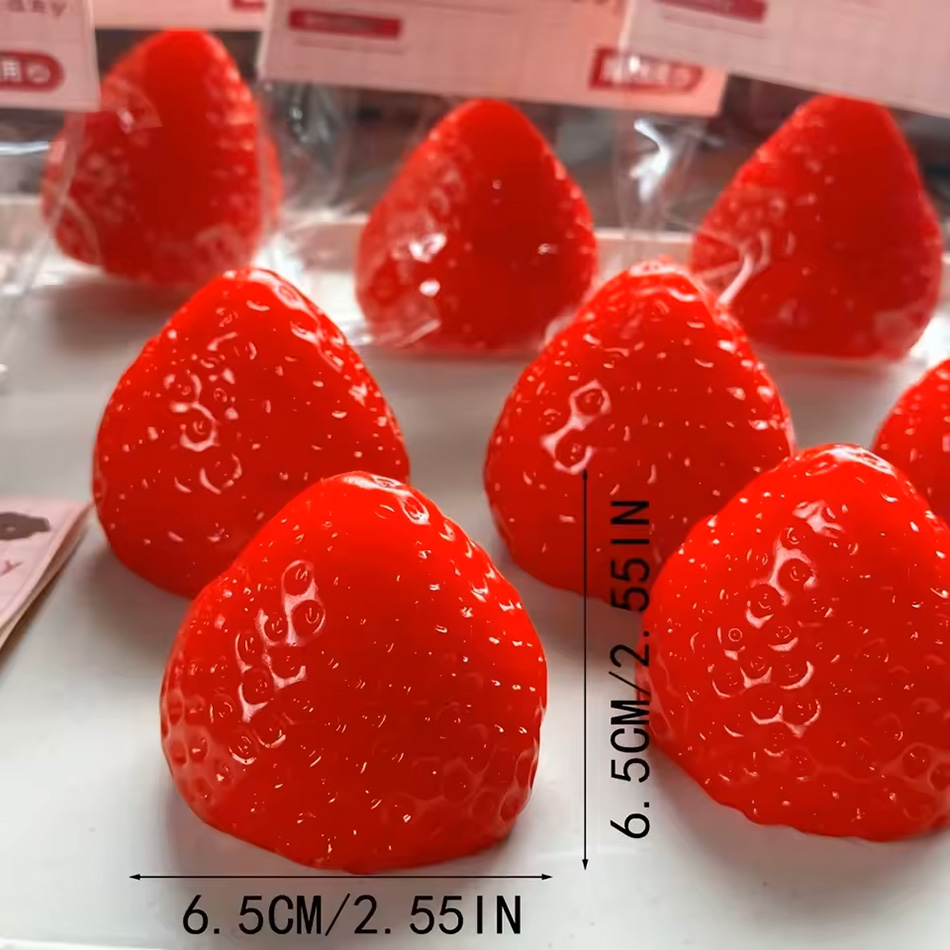 2026 Squishy Big Strawberry Sq - Party Games Entertainer reseña y precio